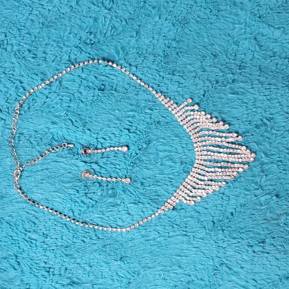 Earring & Necklace Set